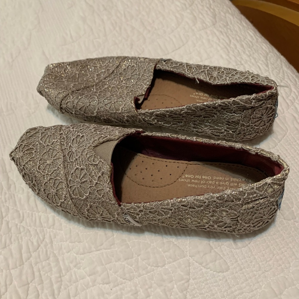 Beautiful sparkly Toms